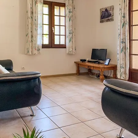Holiday home Beautiful In Sur Layon With 3 Bedrooms, Outdoor Swimming Pool And Heated Swimming Pool