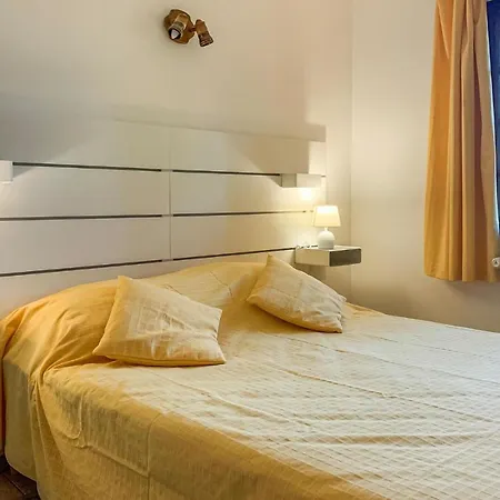 Beautiful In Sur Layon With 3 Bedrooms, Outdoor Swimming Pool And Heated Swimming Pool Holiday home Concourson-sur-Layon