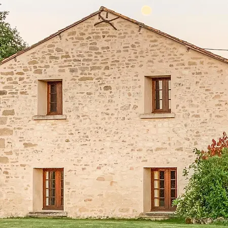 Holiday home Beautiful In Sur Layon With 3 Bedrooms, Outdoor Swimming Pool And Heated Swimming Pool *